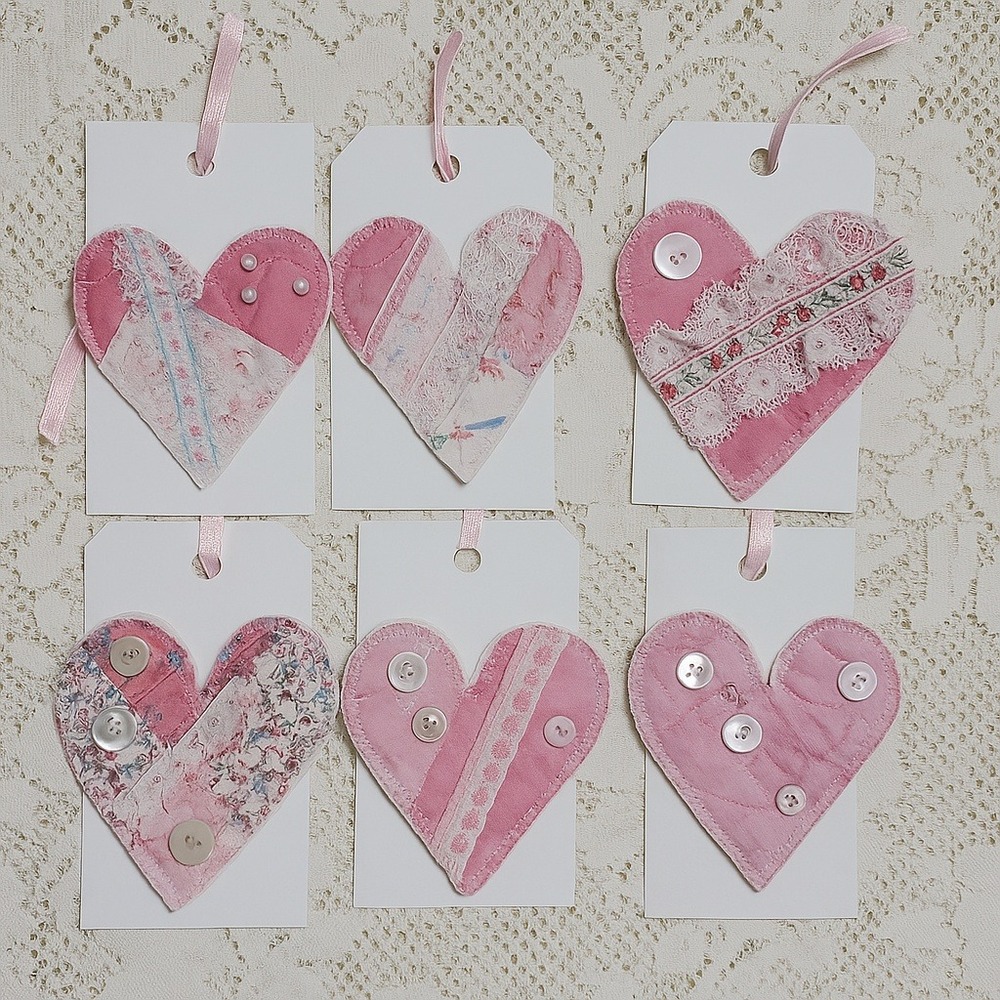 UPCYCLE VINTAGE REPURPOSED QUILT HEART  HANG TAGS‎ ROMANTIC (6) IN SET
